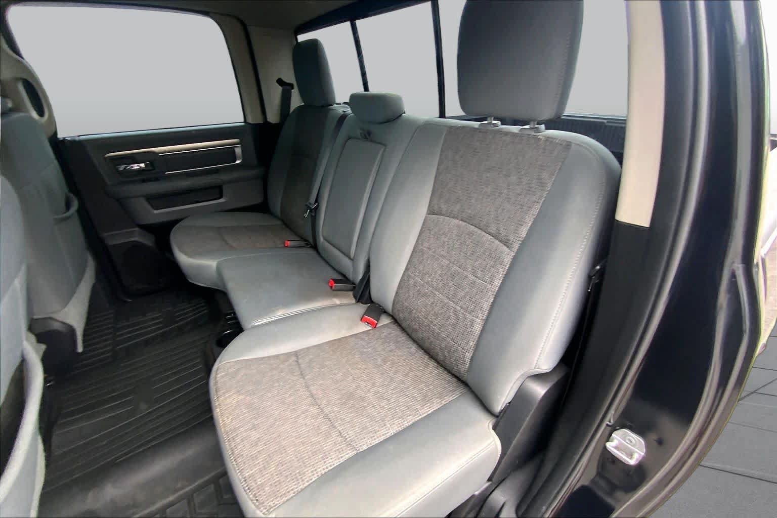 Used 2016 RAM 1500 Big Horn RWD image 21