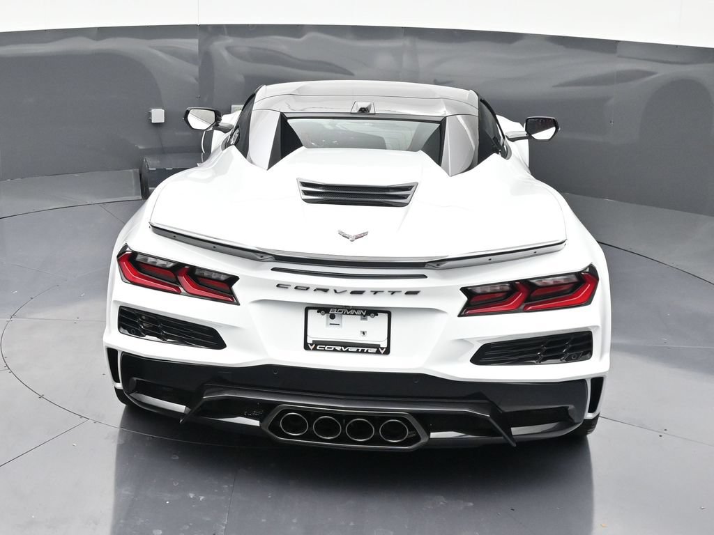 Used 2026 Chevrolet Corvette Z06 RWD image 12