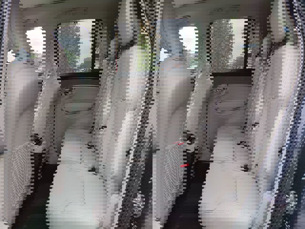 New 2026 Volvo XC90 B6 Ultra image 12