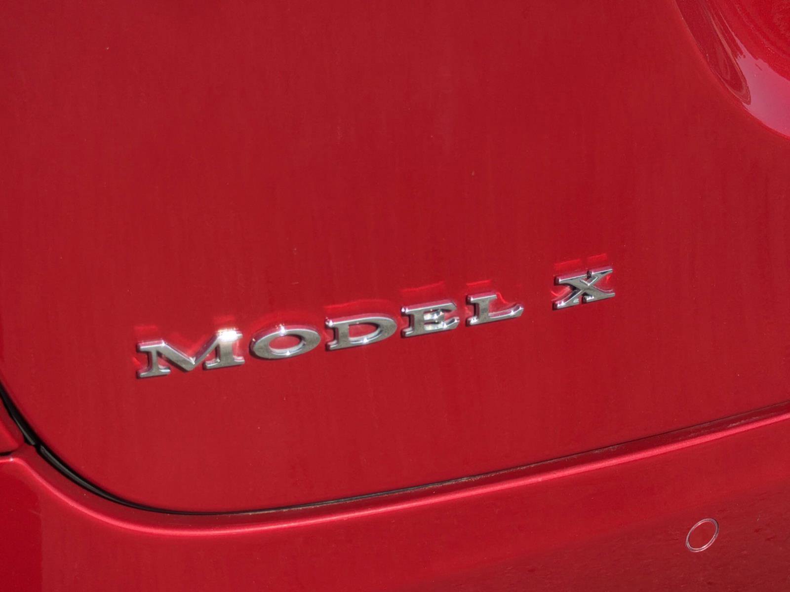 Used 2018 Tesla Model X 75D image 26