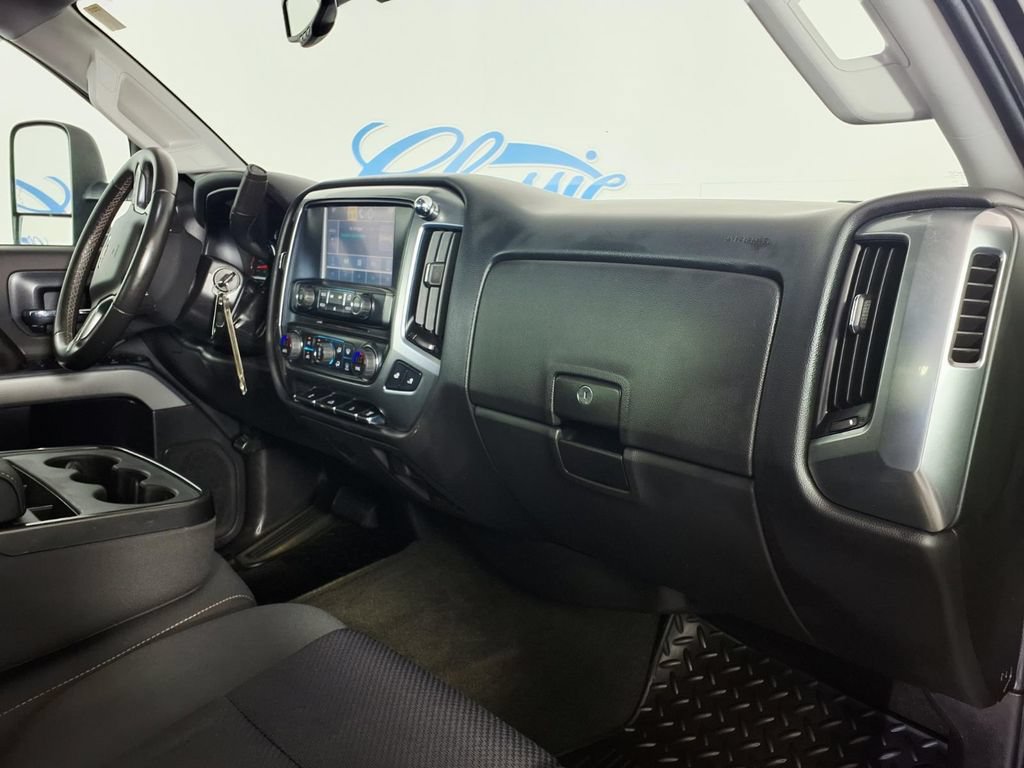 Used 2015 Chevrolet Silverado 2500 LT AWD/4WD image 10