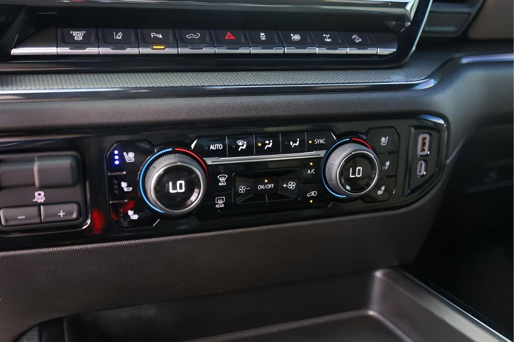 Certified 2025 Chevrolet Silverado 2500 ZR2 w/ Technology Package image 22