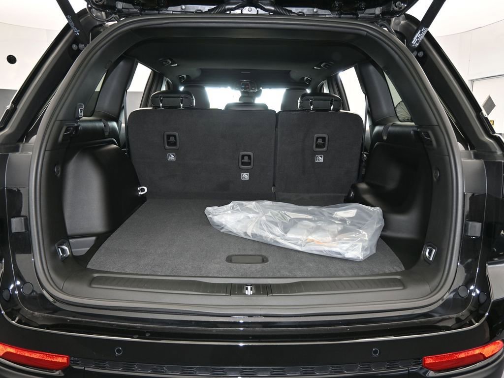 New 2025 Jeep Grand Cherokee Laredo image 31