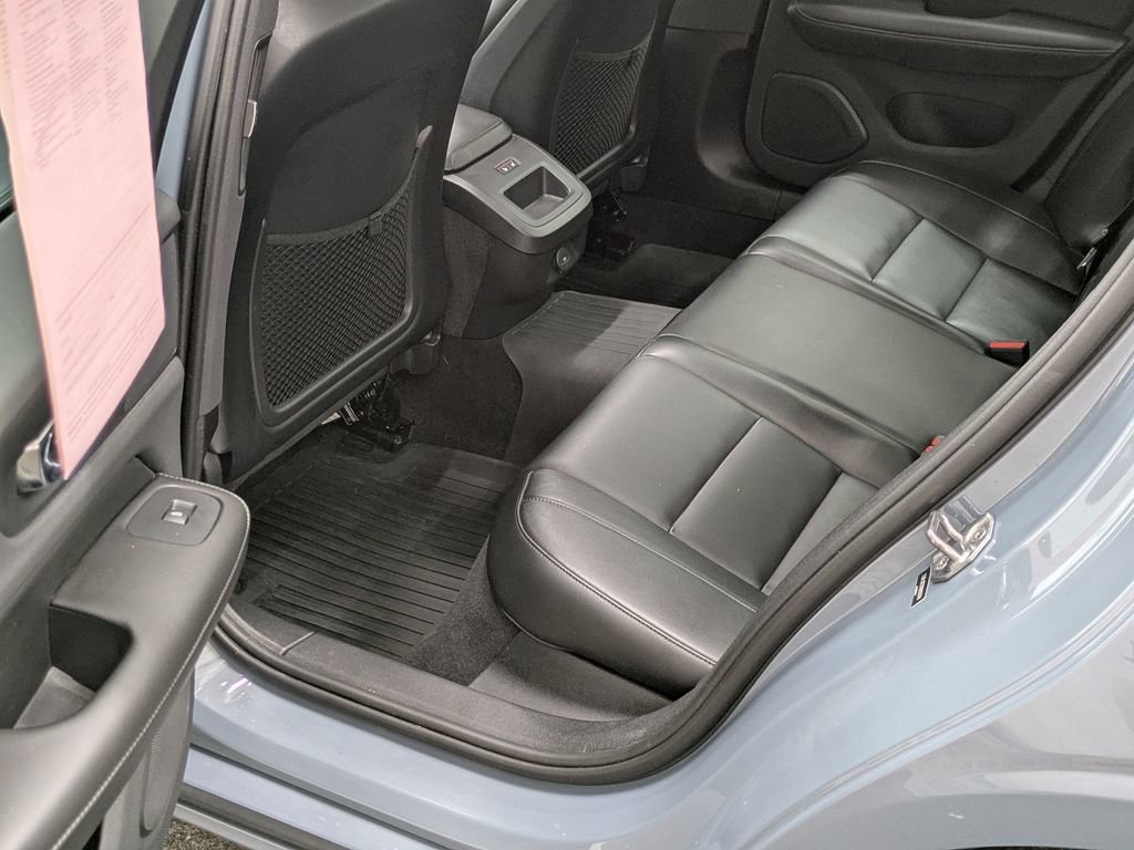 Used 2022 Volvo S60 B5 Momentum w/ Premium Package image 26