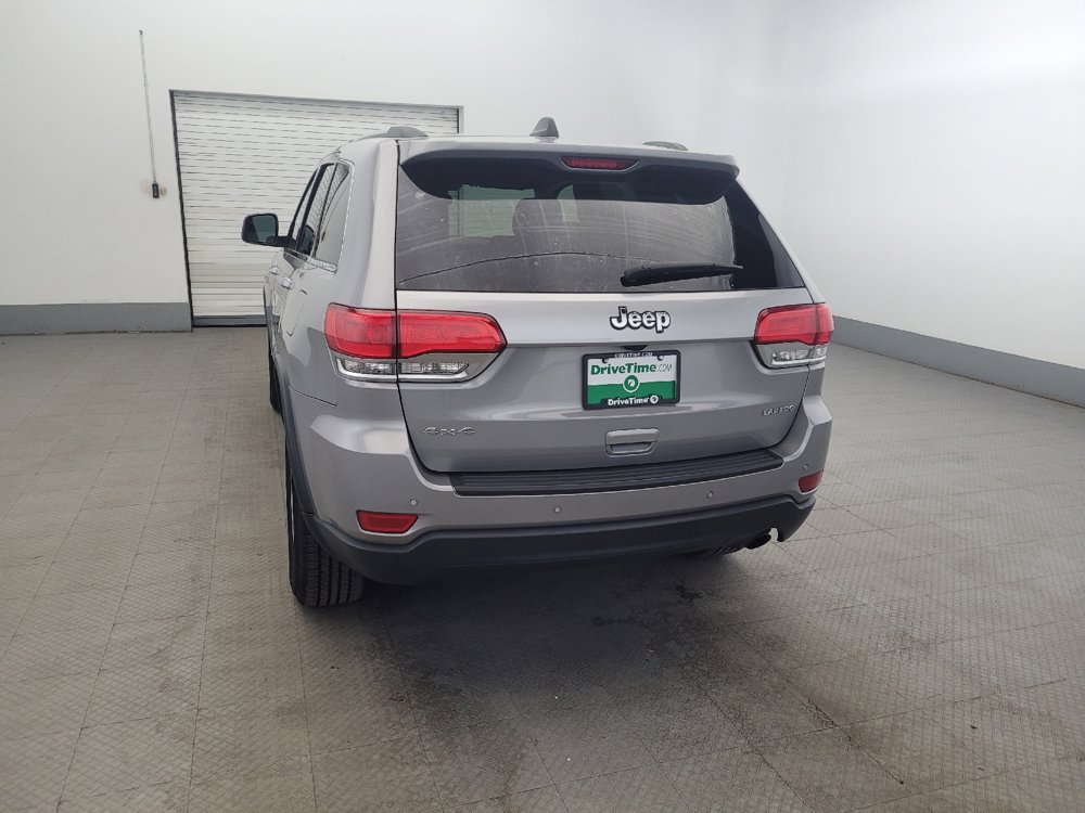 Used 2019 Jeep Grand Cherokee Laredo AWD/4WD image 6