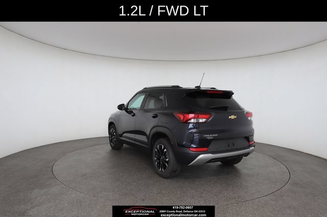 Used 2021 Chevrolet TrailBlazer LT w/ Premium Seating Package FWD image 12
