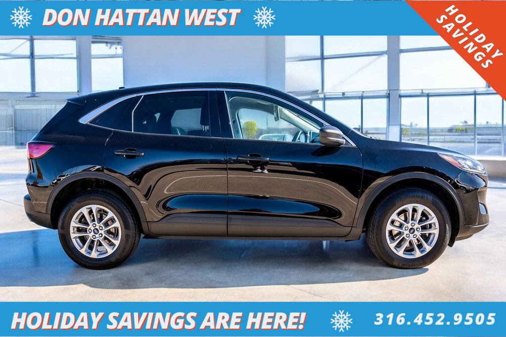 Used 2022 Ford Escape SE w/ Cold Weather Package image 31