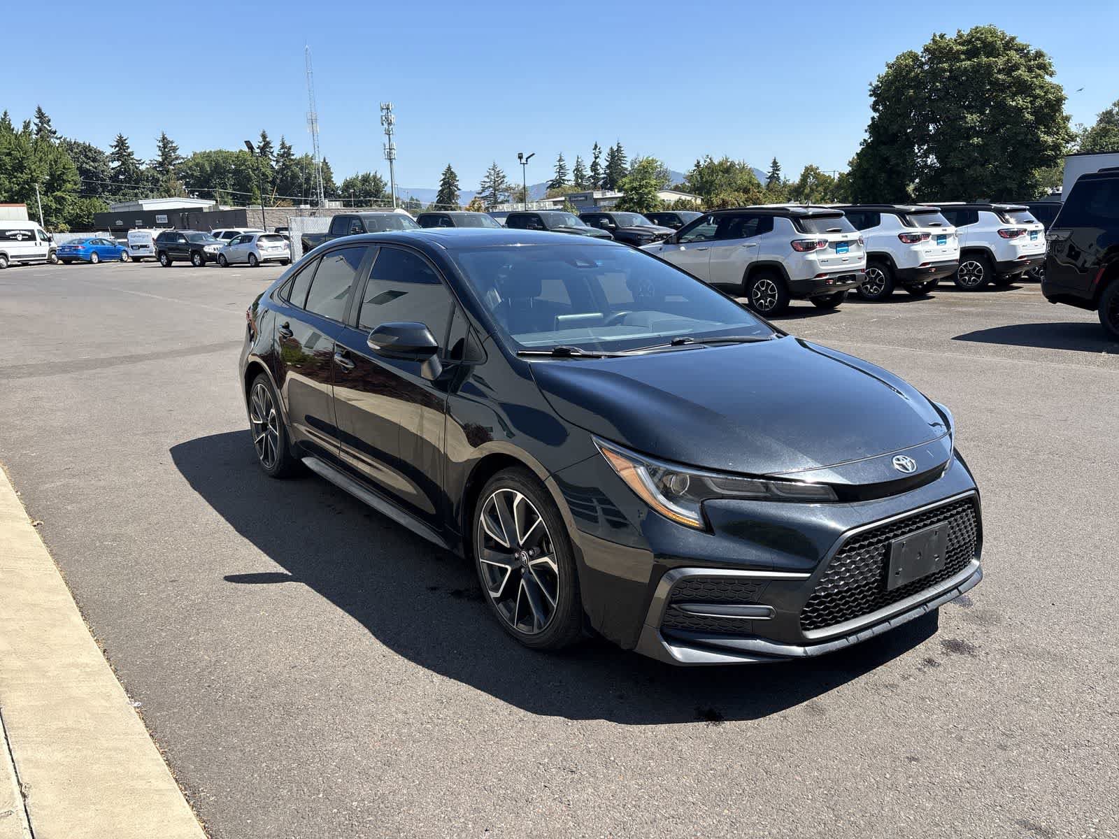 Used 2020 Toyota Corolla XSE FWD image 6