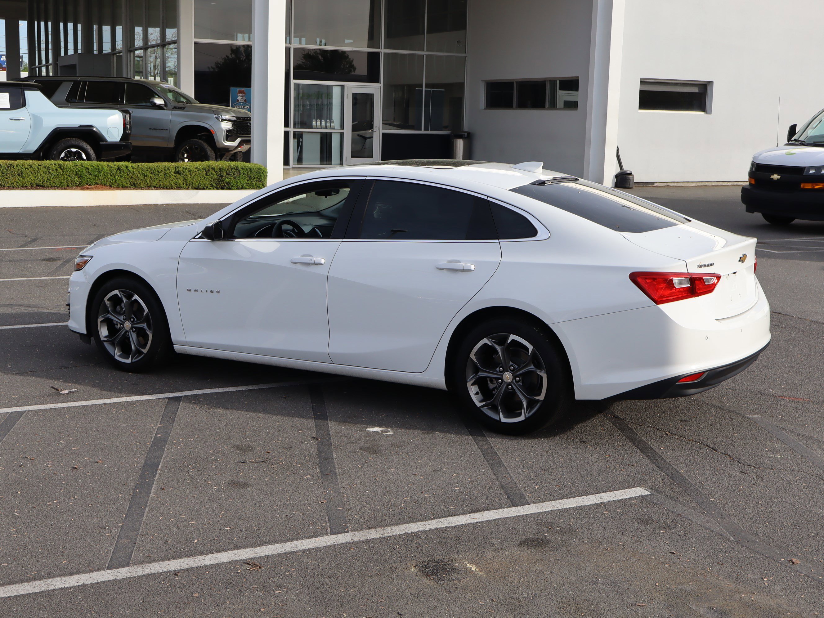 Used 2024 Chevrolet Malibu LT image 8