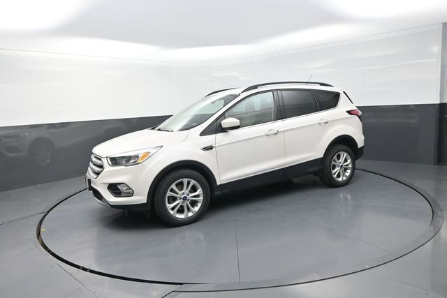 Used 2018 Ford Escape SE image 45