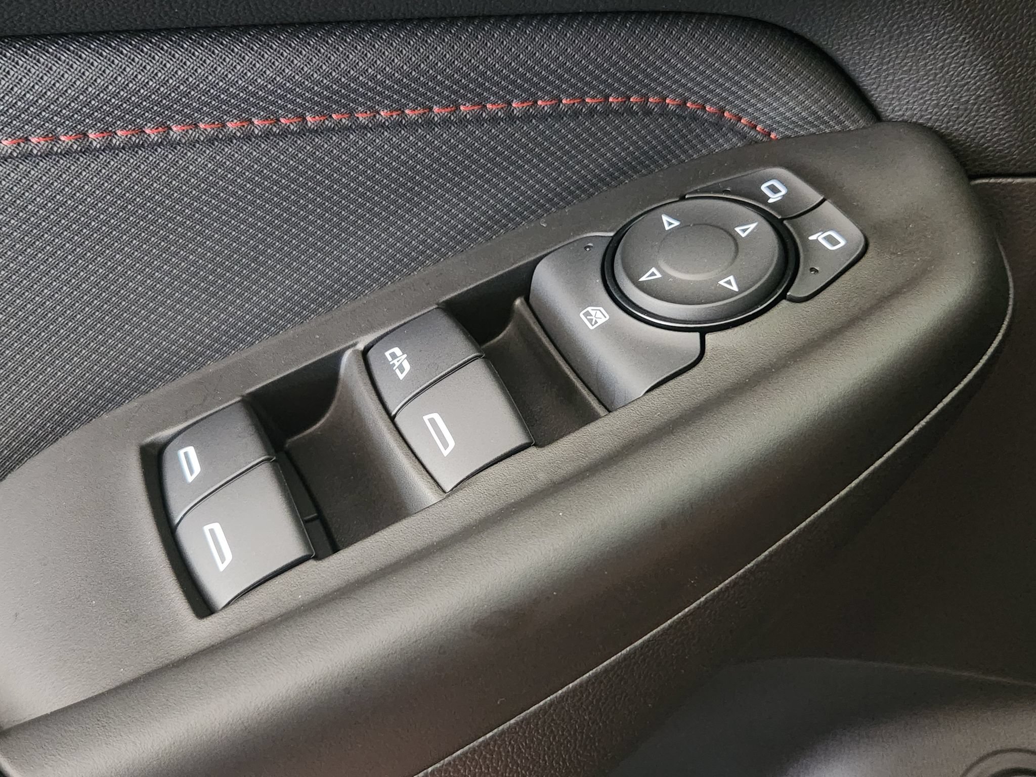 New 2026 Chevrolet TrailBlazer RS w/ Convenience Package FWD image 22
