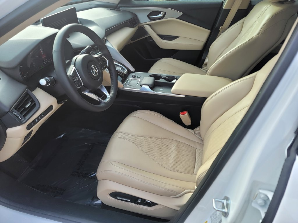 Used 2025 Acura TLX w/ Technology Package FWD image 11