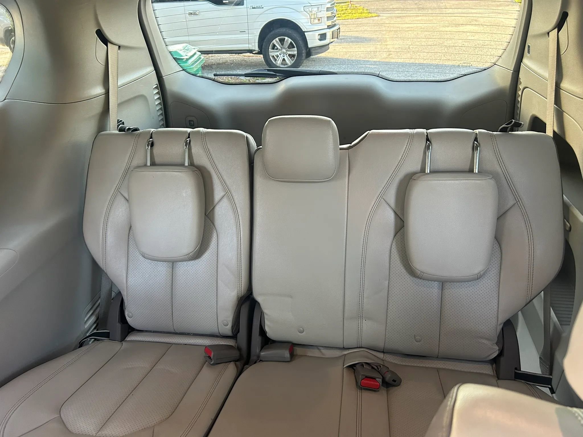 Used 2018 Chrysler Pacifica Touring-L Plus w/ Tire & Wheel Group FWD image 19