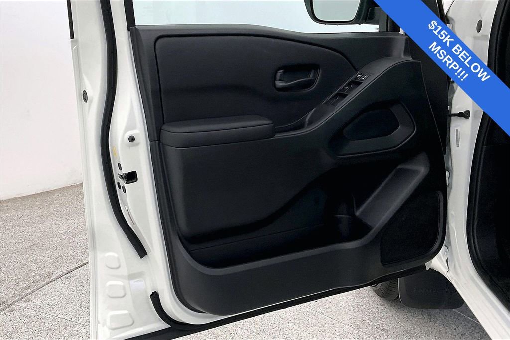 Used 2025 Nissan Frontier S image 24