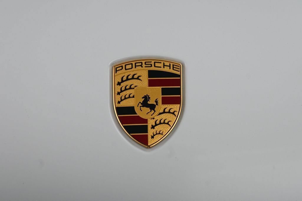 Certified 2026 Porsche Macan AWD/4WD image 31