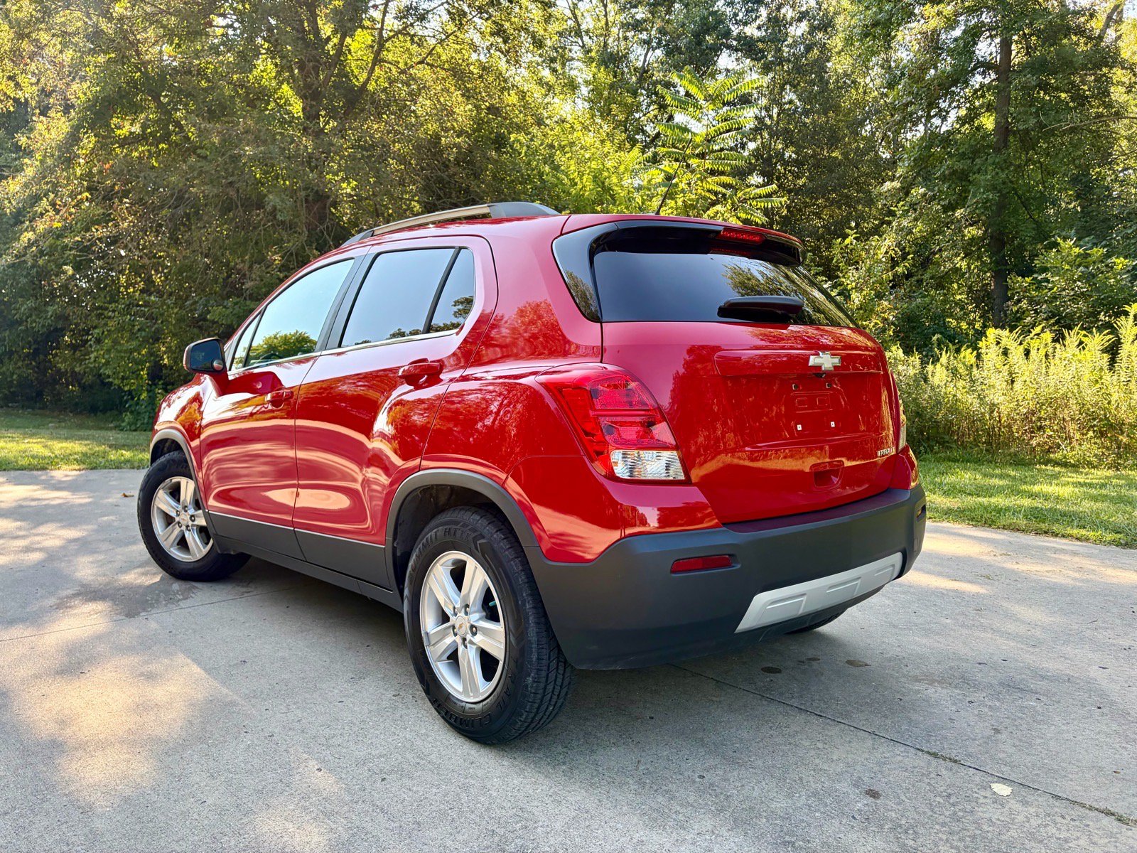 Used 2015 Chevrolet Trax LT w/ LPO, Cargo Package FWD image 9