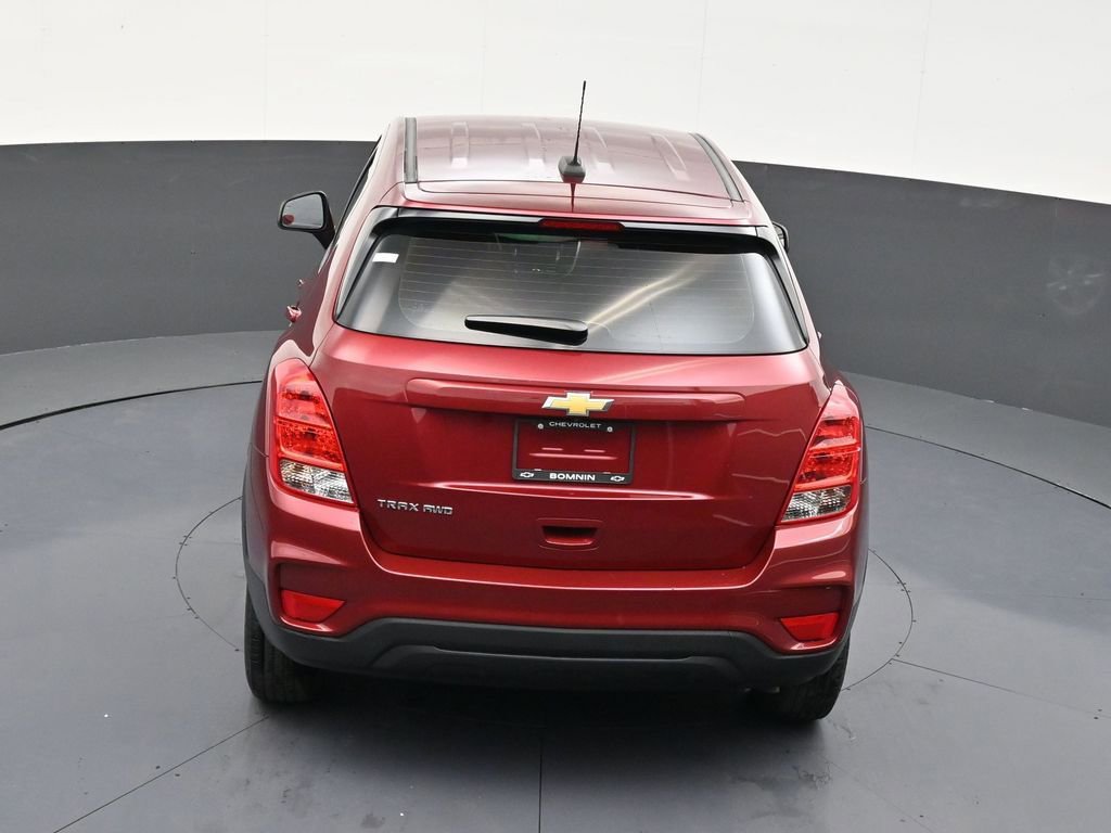 Used 2022 Chevrolet Trax LS AWD/4WD image 16