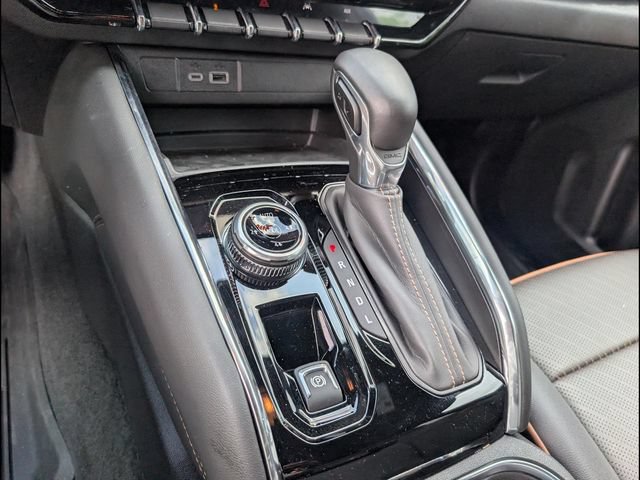 Used 2025 GMC Canyon AT4 w/ Technology Plus Package AWD/4WD image 13