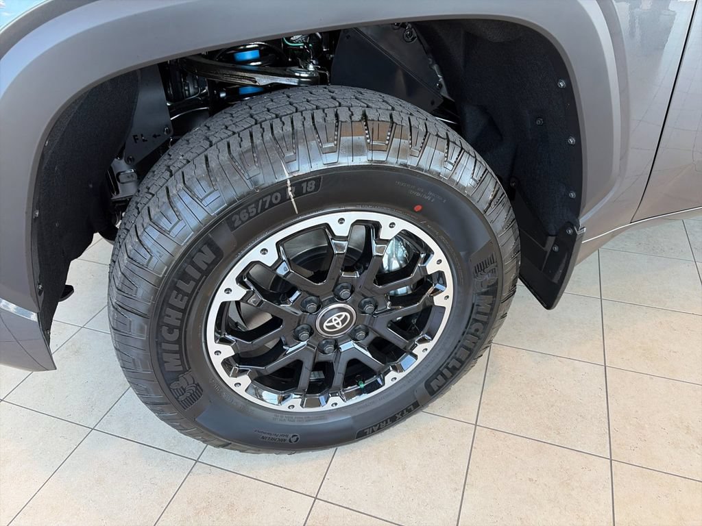 New 2026 Toyota Tundra SR5 w/ TRD Off-Road Package AWD/4WD image 31
