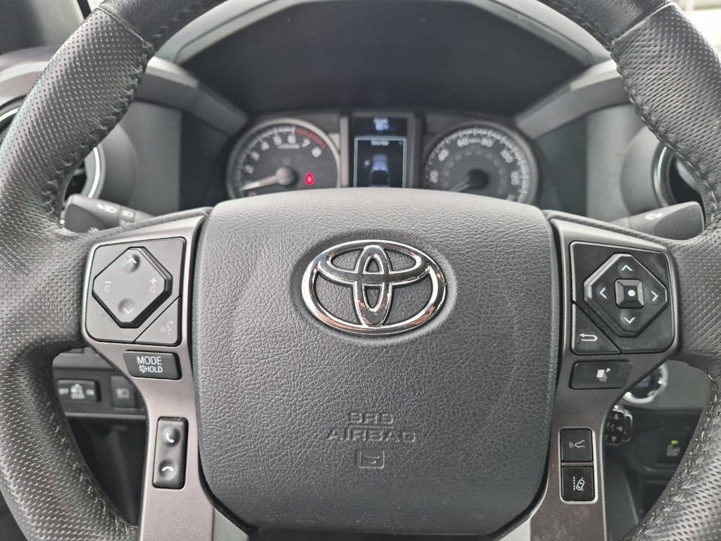Used 2022 Toyota Tacoma TRD Sport w/ Technology Package RWD image 22