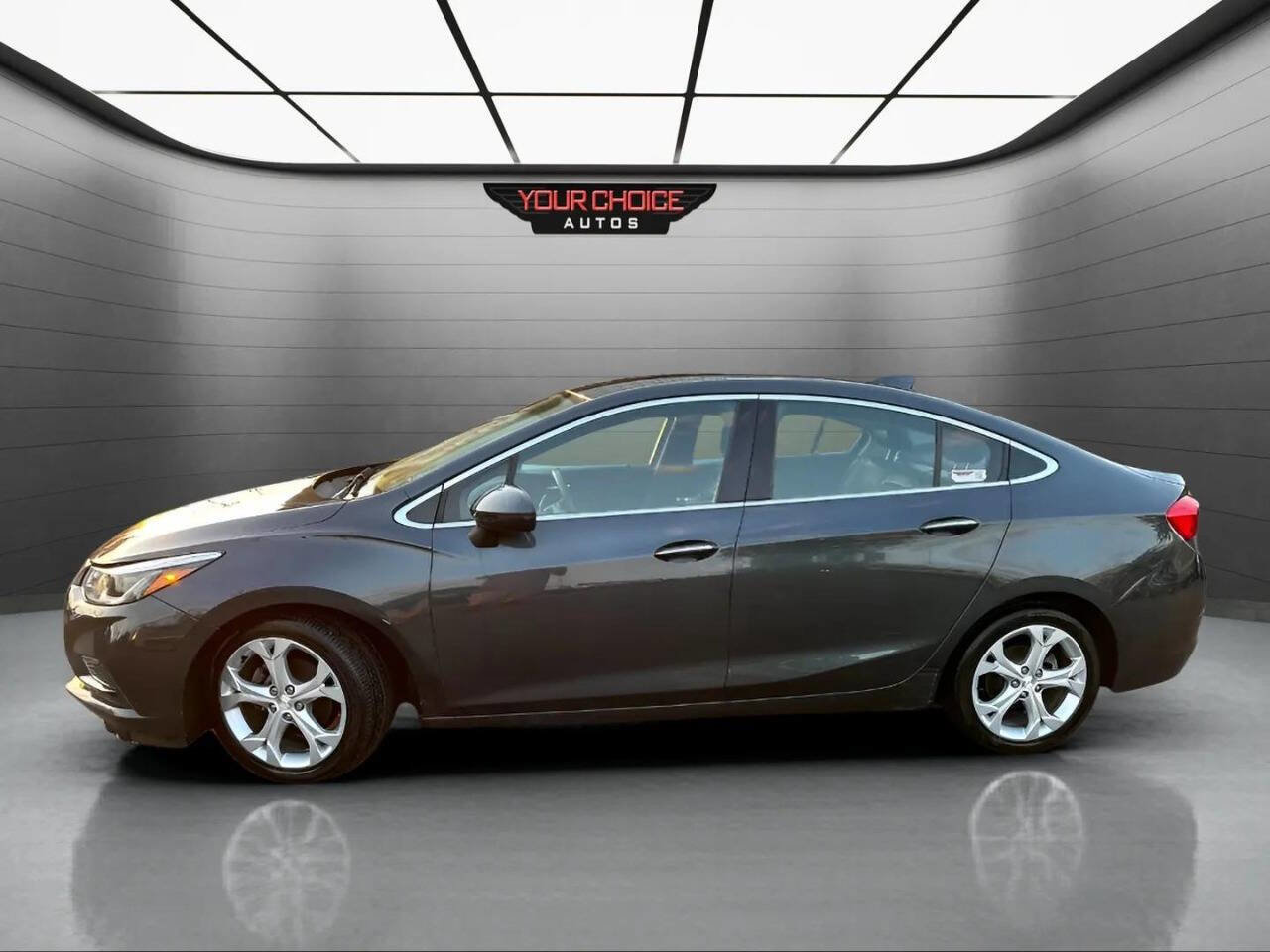 Used 2017 Chevrolet Cruze Premier FWD image 8