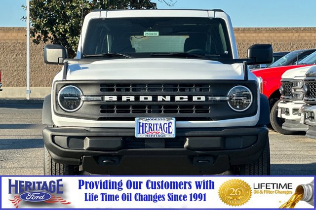 New 2025 Ford Bronco 4-Door image 9