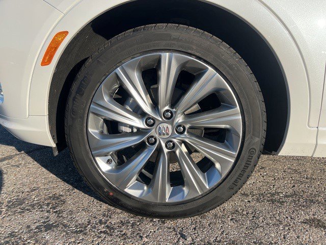 Certified 2025 Buick Envista Avenir image 24