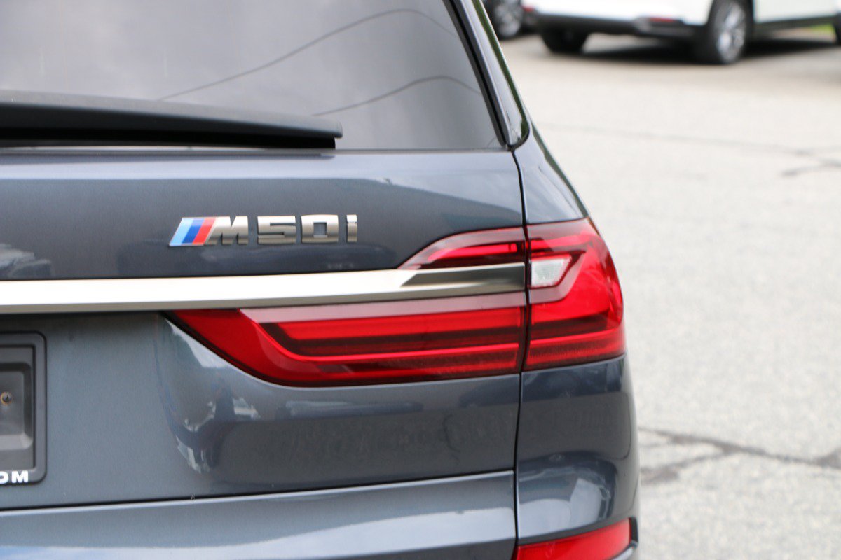 Used 2021 BMW X7 M50i w/ Executive Package AWD/4WD image 7