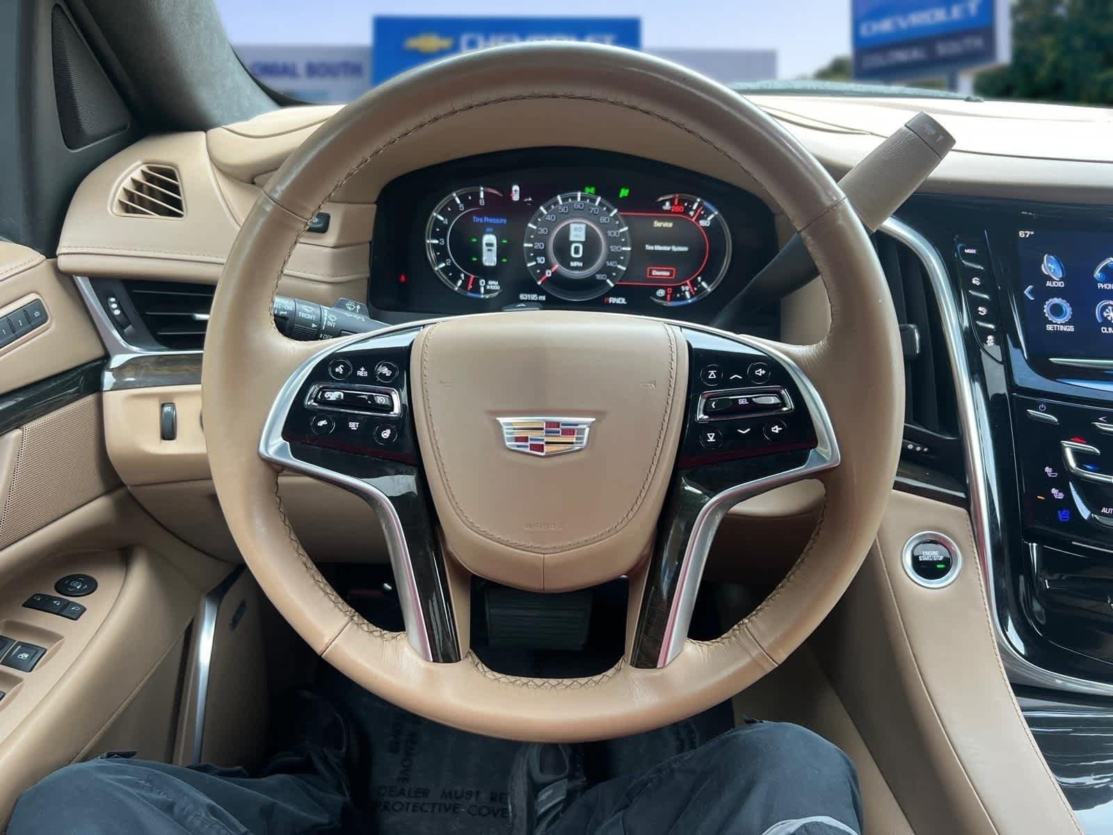 Used 2019 Cadillac Escalade Platinum AWD/4WD image 16