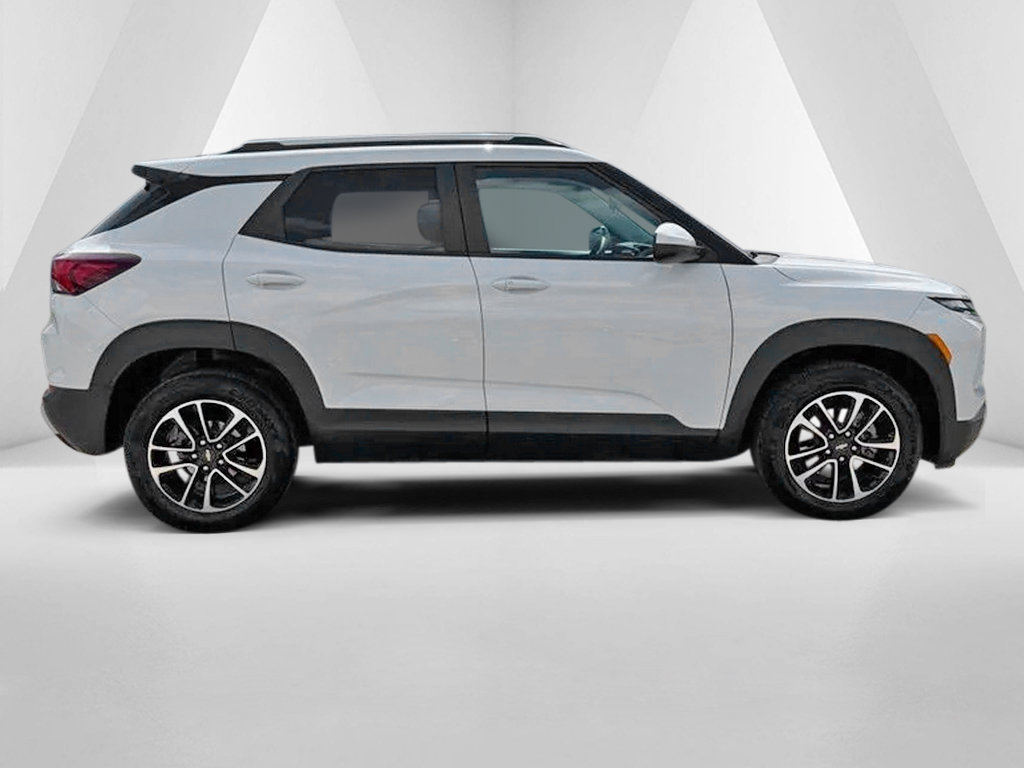 Used 2024 Chevrolet TrailBlazer LT AWD/4WD image 8