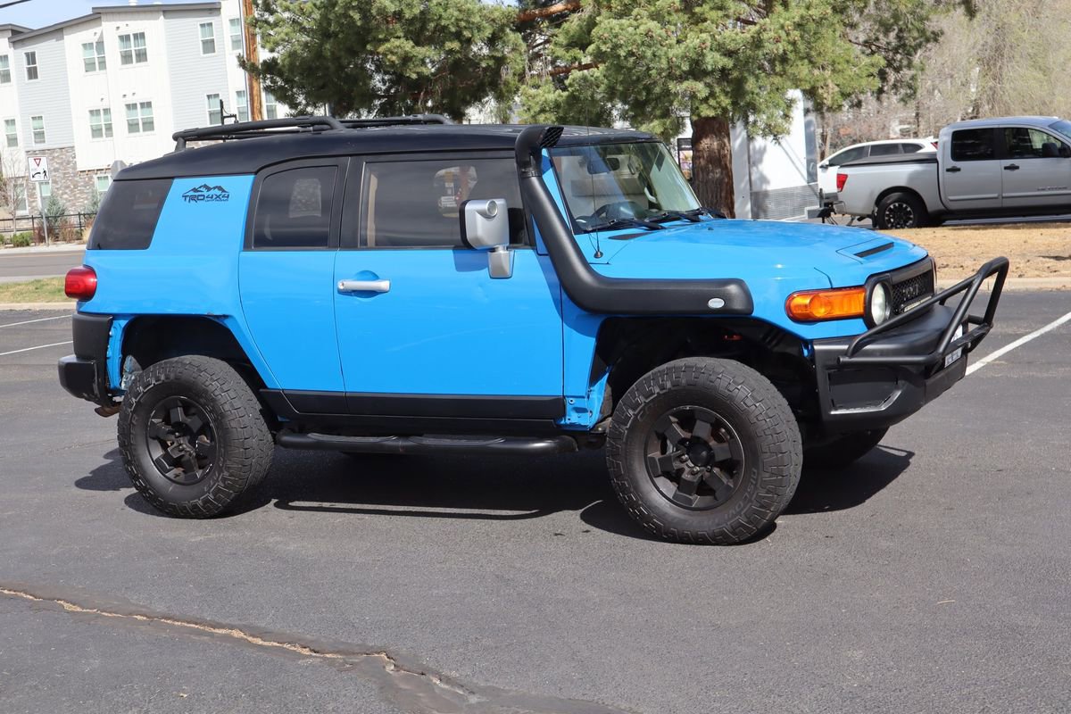 Used 2007 Toyota FJ Cruiser 4WD image 2