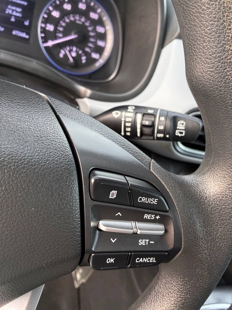 Used 2021 Hyundai Kona SE FWD image 25