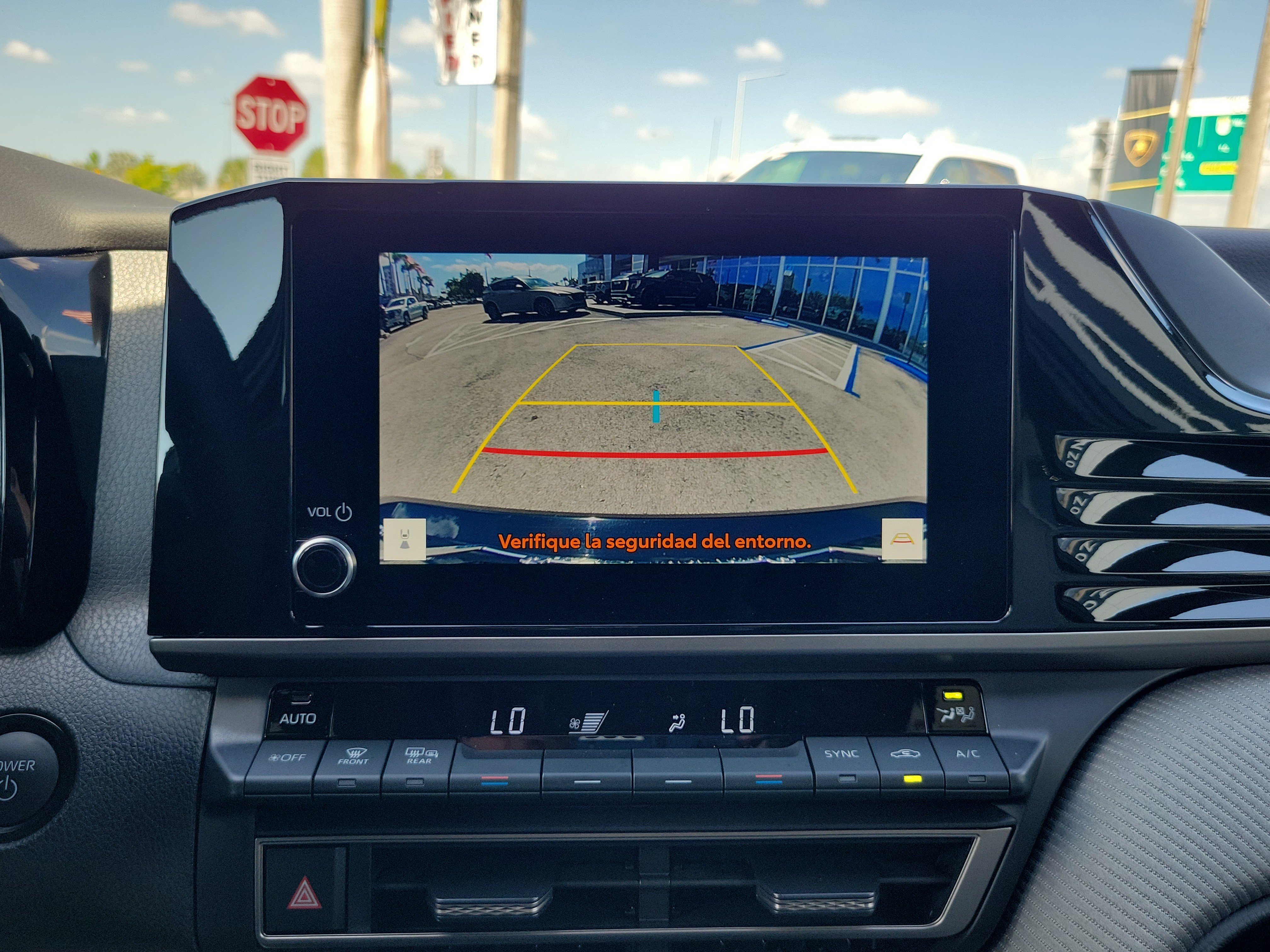Used 2025 Toyota Camry SE FWD image 10