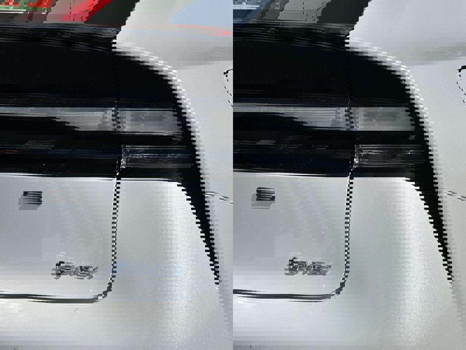 New 2026 Toyota Prius Plug-In Hybrid FWD image 24