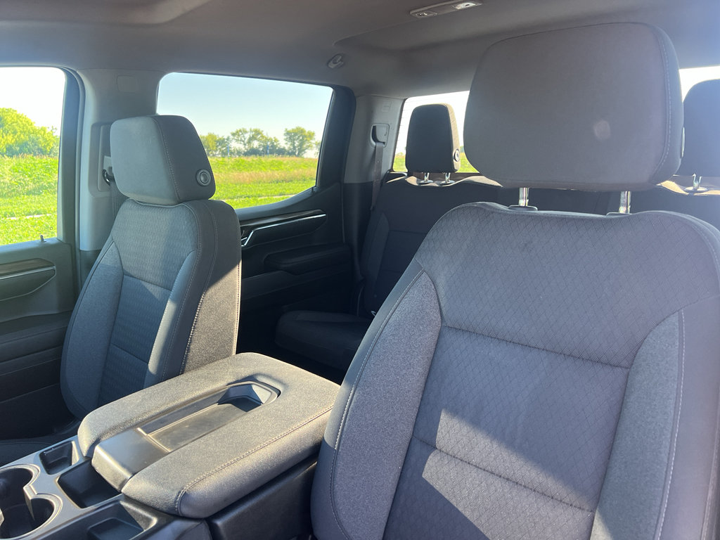 Used 2023 Chevrolet Silverado 1500 LT AWD/4WD image 16
