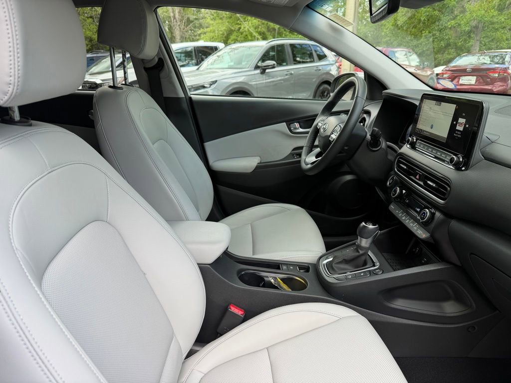 Used 2023 Hyundai Kona Limited image 9