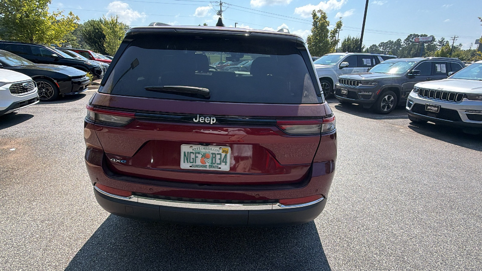 Used 2024 Jeep Grand Cherokee Limited 4xe AWD/4WD image 9