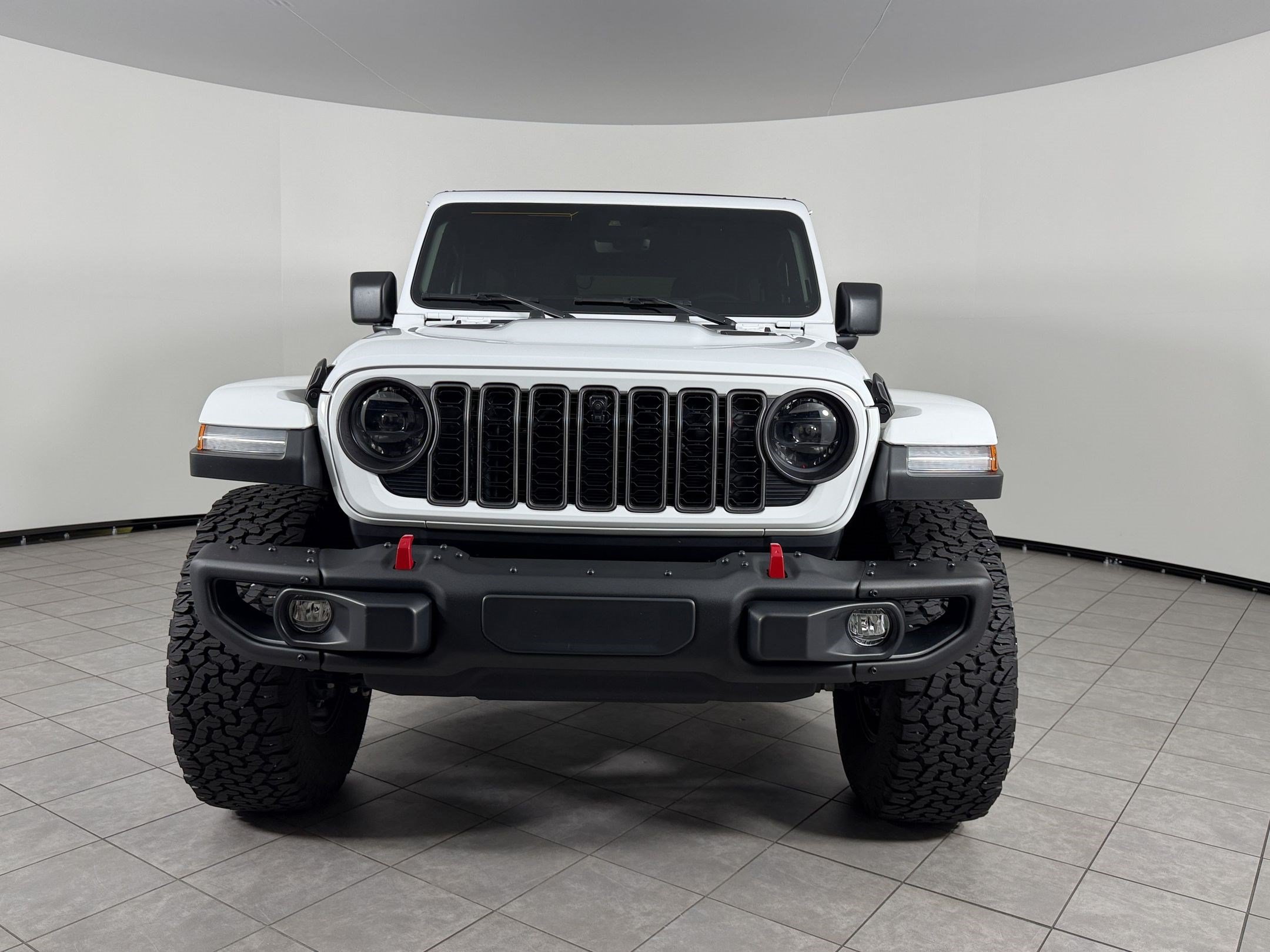 Used 2024 Jeep Wrangler Unlimited Rubicon AWD/4WD image 6