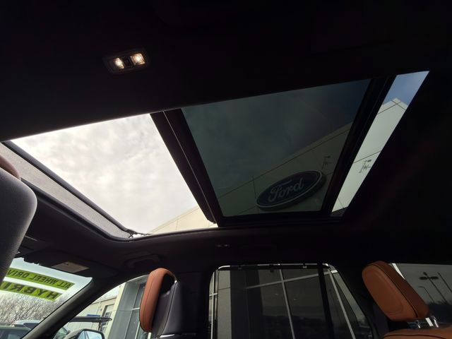 Used 2023 Lincoln Aviator Black Label Grand Touring image 18