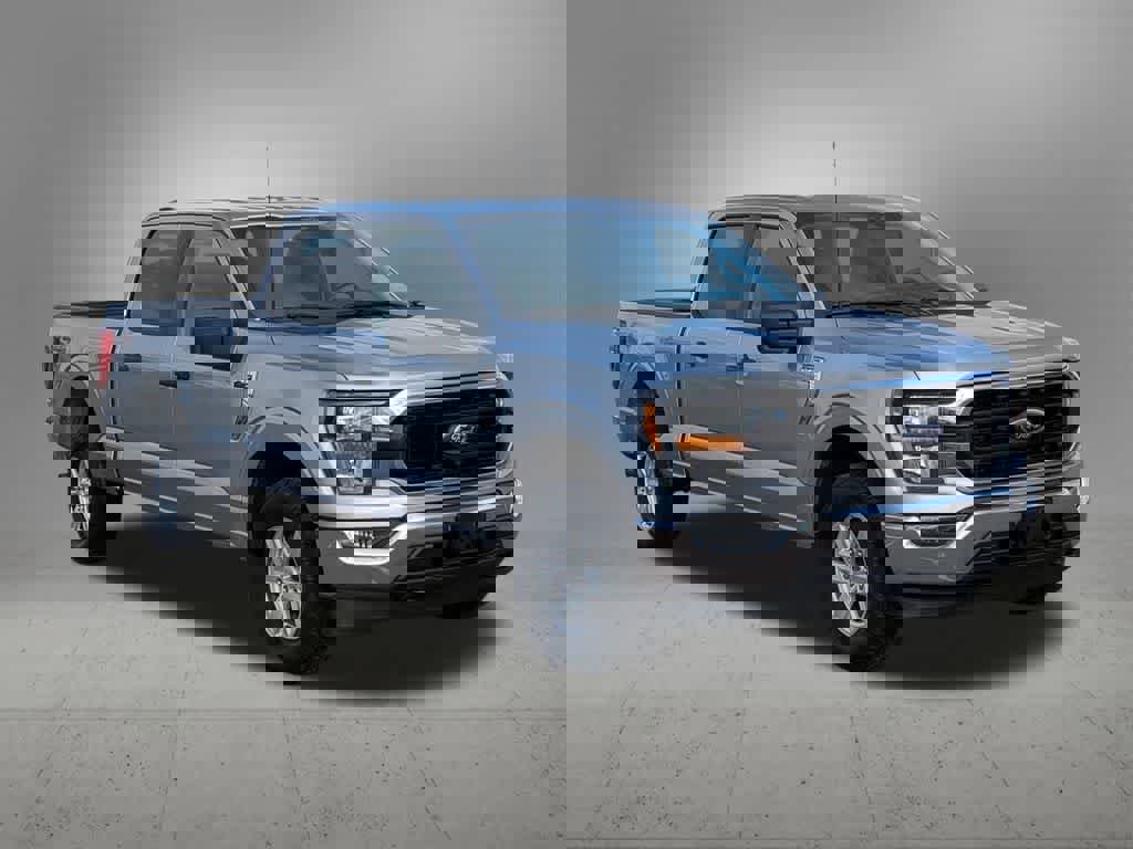 Used 2023 Ford F150 XLT w/ Trailer Tow Package image 8