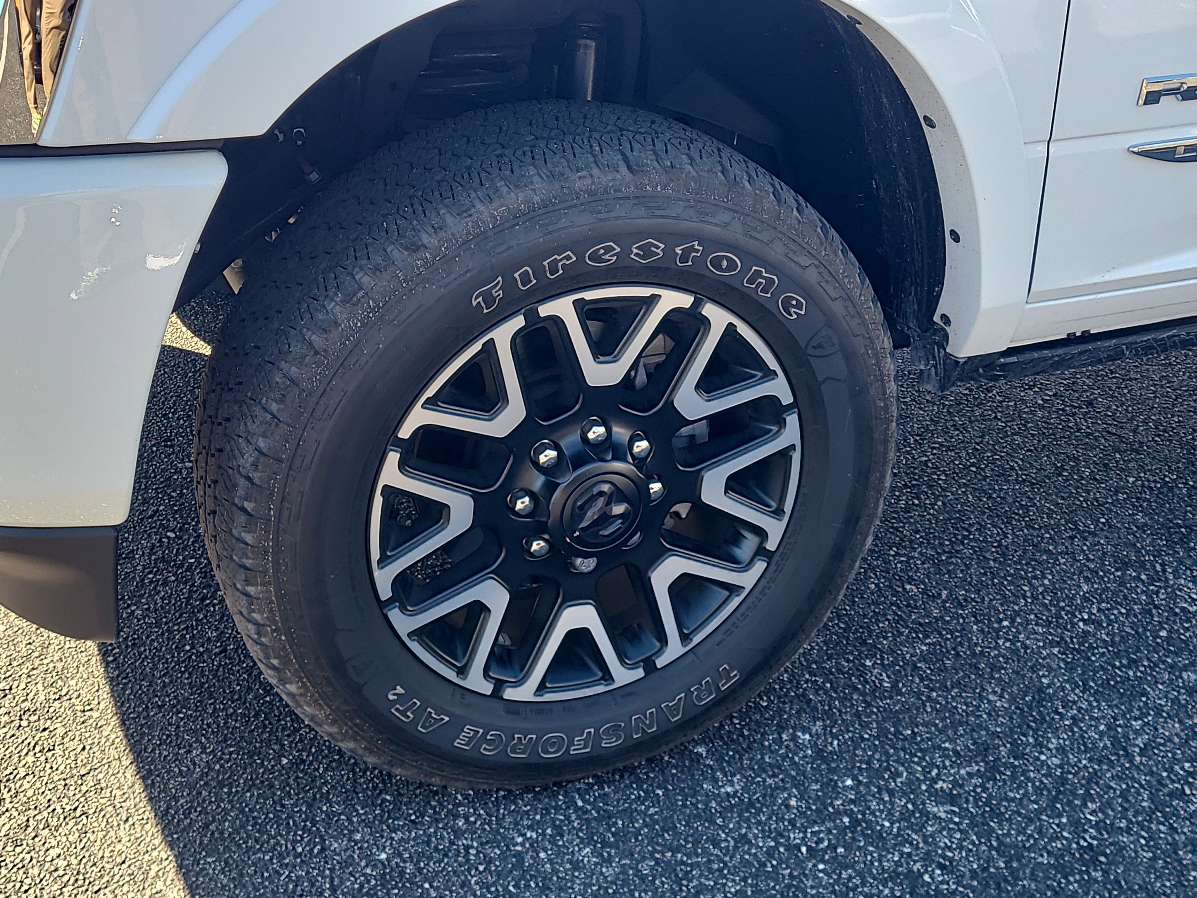 Used 2025 RAM 3500 Limited image 10