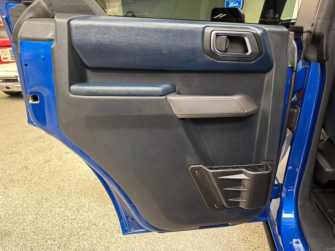 Used 2021 Ford Bronco First Edition AWD/4WD image 36