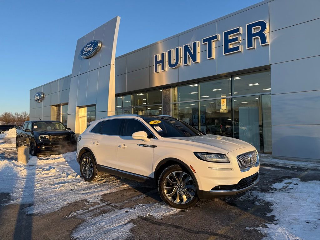 Used 2022 Lincoln Nautilus Reserve video 1