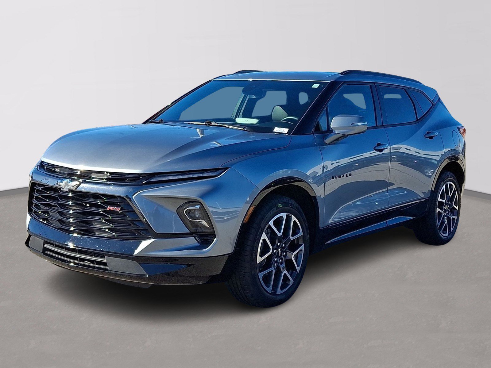 Used 2025 Chevrolet Blazer RS image 3