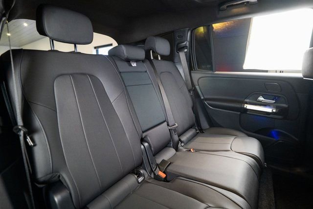 New 2026 Mercedes-Benz GLB 250 4MATIC image 32