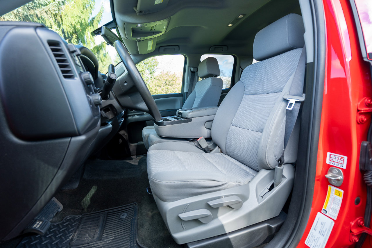 Used 2018 Chevrolet Silverado 1500 Custom image 15