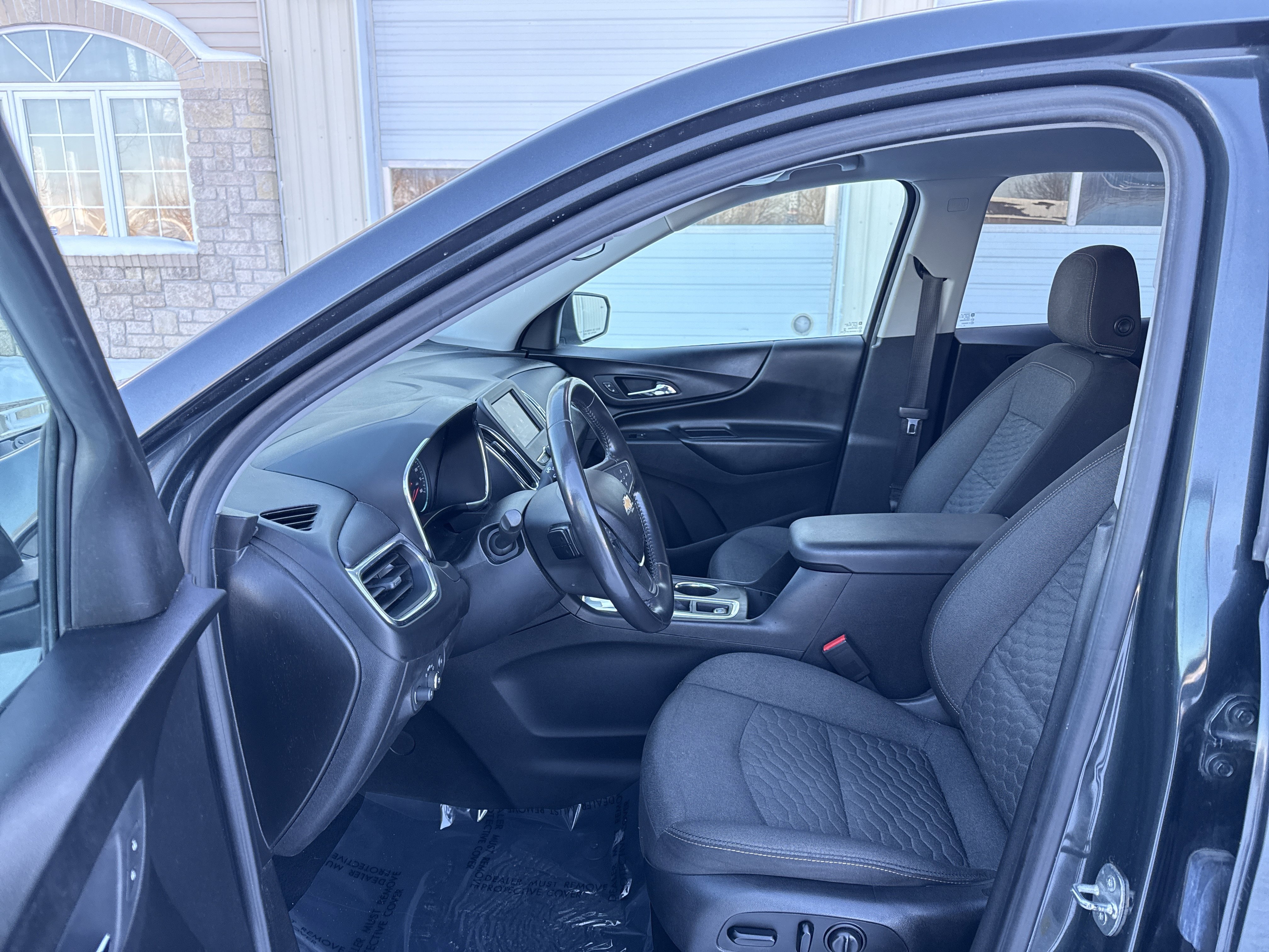 Used 2020 Chevrolet Equinox LT image 25