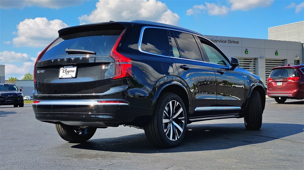 New 2026 Volvo XC90 B6 Core image 3