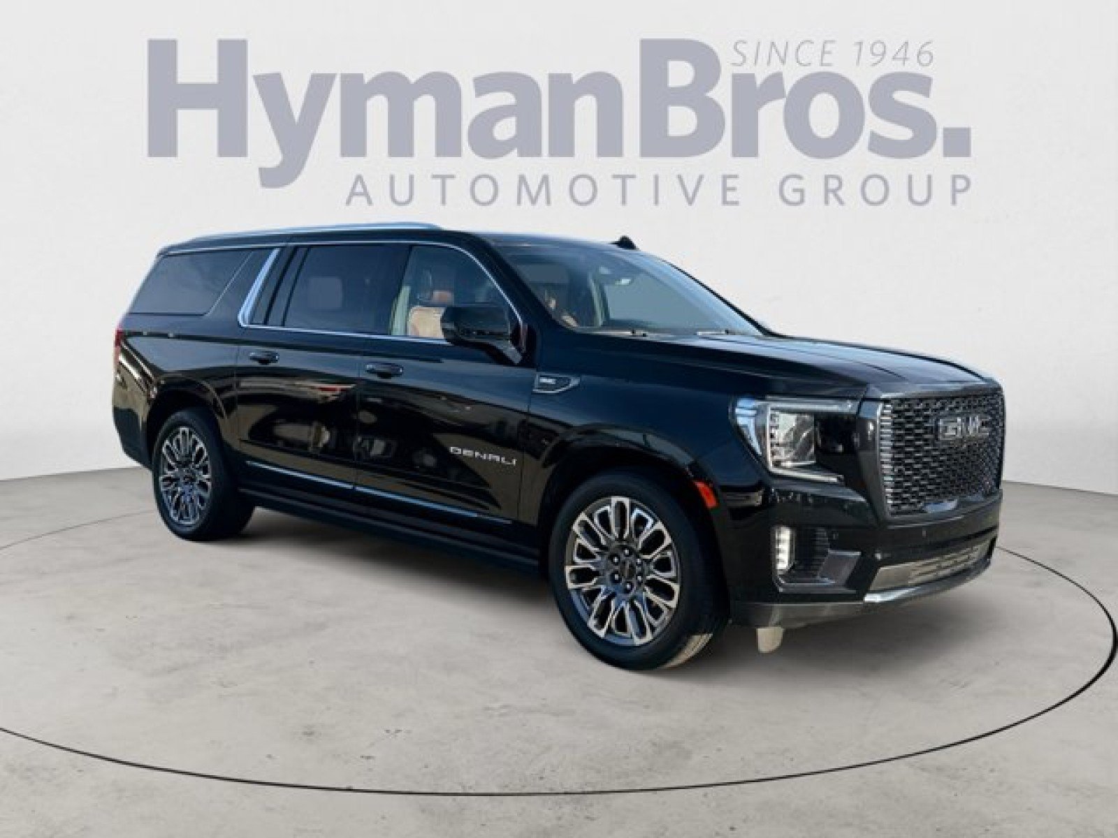 Used 2023 GMC Yukon XL Denali Ultimate AWD/4WD image 1