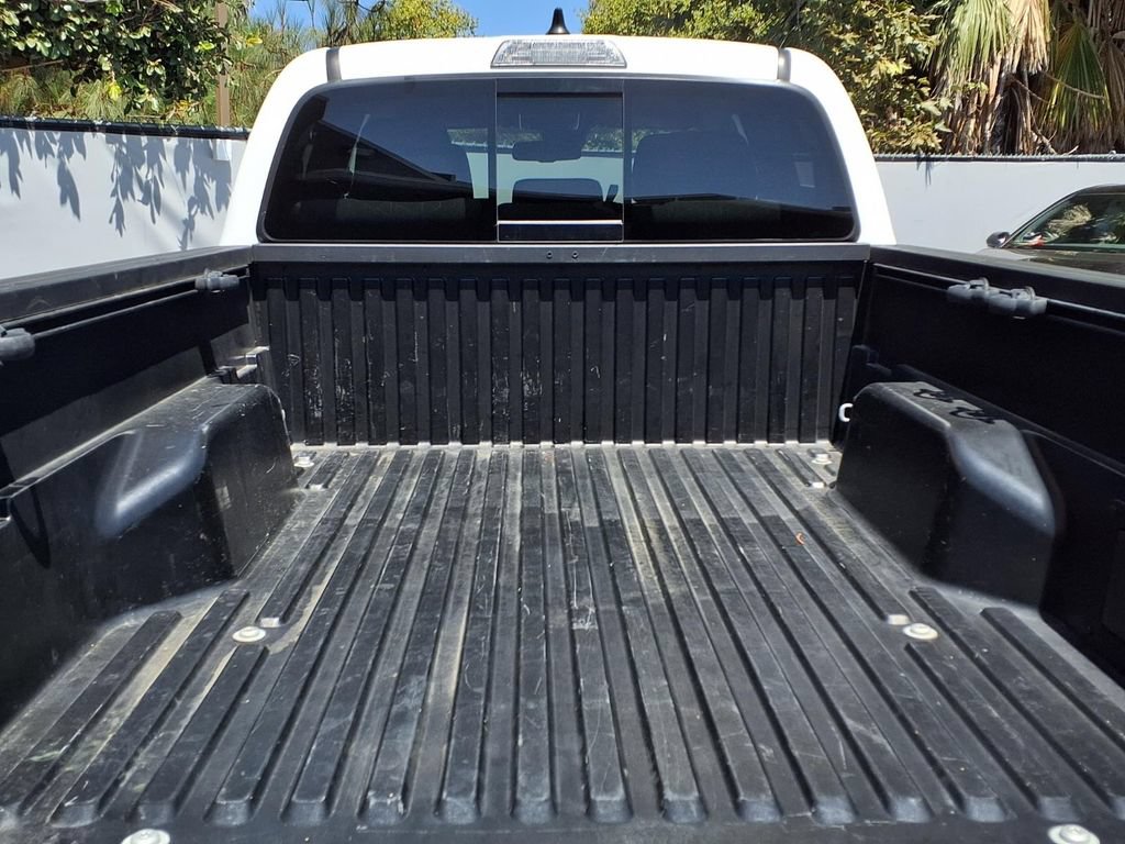 Certified 2023 Toyota Tacoma TRD Off-Road AWD/4WD image 8